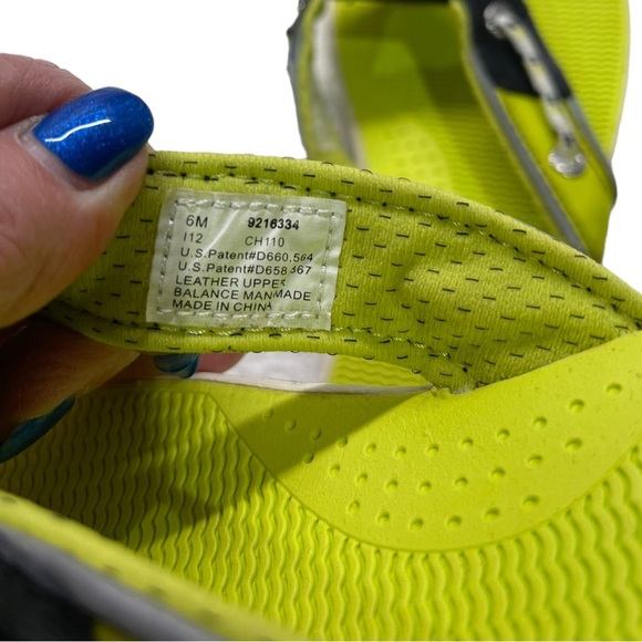 Sperry- flip flops- Lime Green / Black - size 6 - Picture 2 of 7